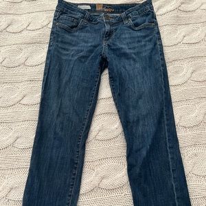 Kut from the kloth size 4 skinny boyfriend cropped jeans